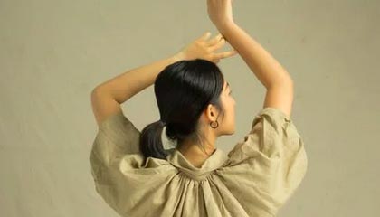 哈登在亚运会中愤怒表现,曼联球迷现场评论全靠开云体育观看